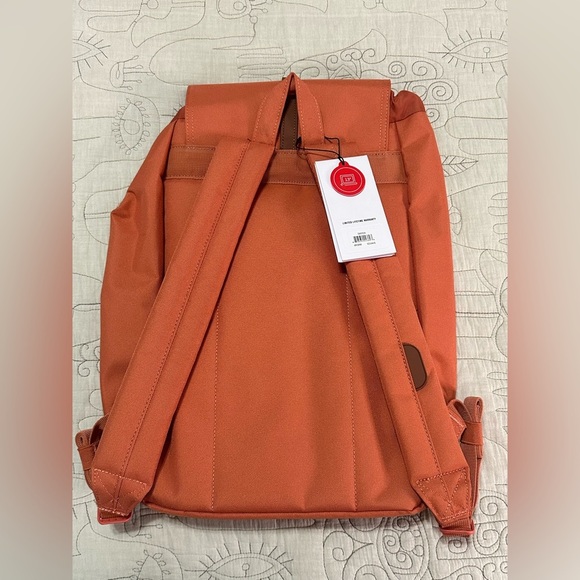 NWT Herschel Dawson Backpack Apricot Orange 20.5L Small Flaw - Picture 3 of 7